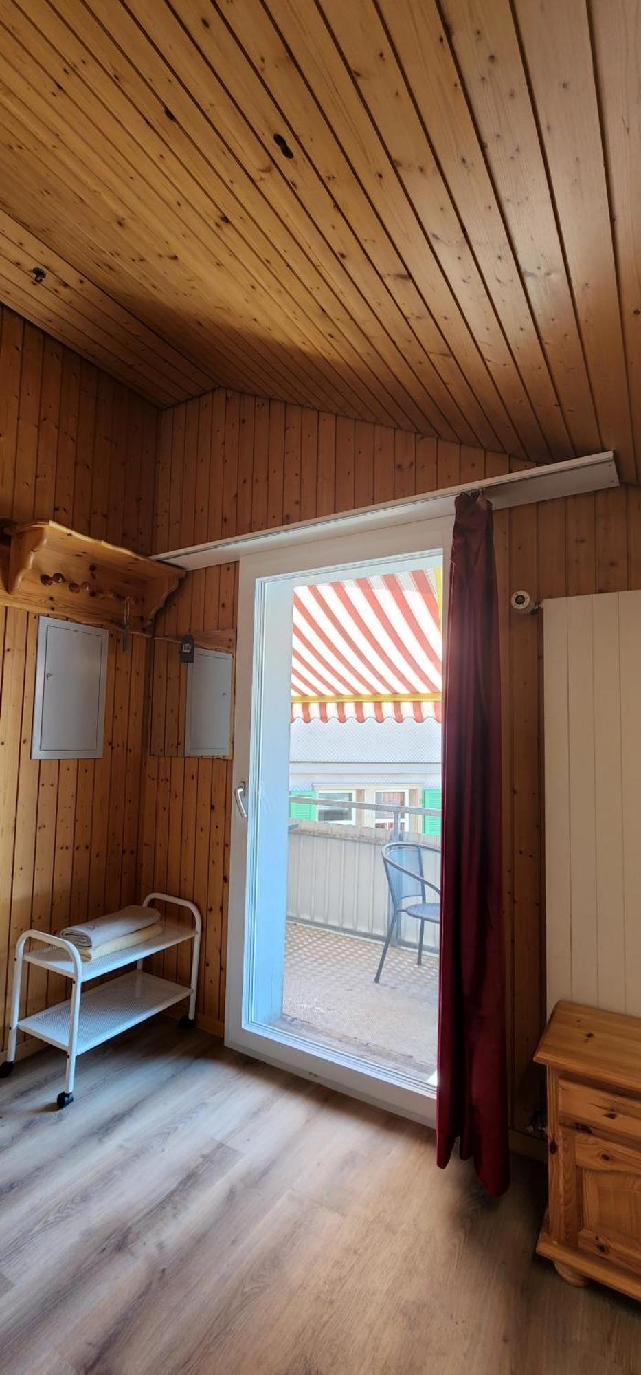 Hotel Tell And Apartments Unterseen Δωμάτιο φωτογραφία