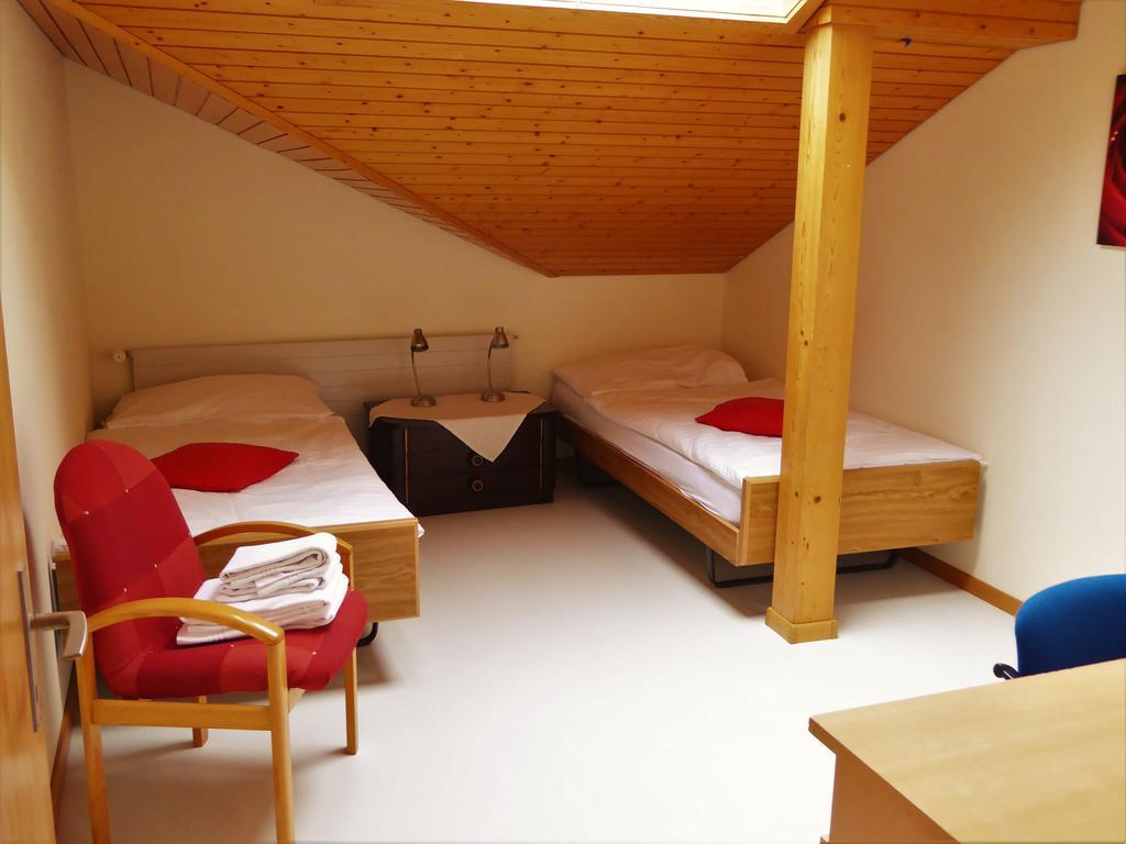 Hotel Tell And Apartments Unterseen Εξωτερικό φωτογραφία